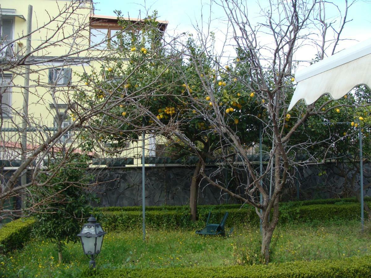Villa Luisa Portici Εξωτερικό φωτογραφία